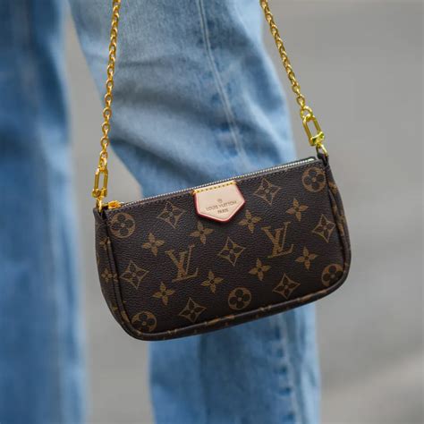 louis vuitton unique selling proposition|louis vuitton exclusive marketing.